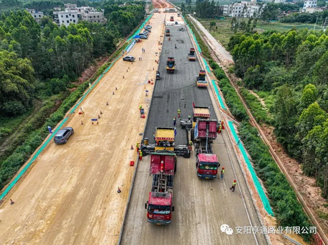 【省重 點(diǎn)項(xiàng)目】3D技術(shù)“打印”高速公路，南三島大橋項(xiàng)目進(jìn)入路面工程施工階段